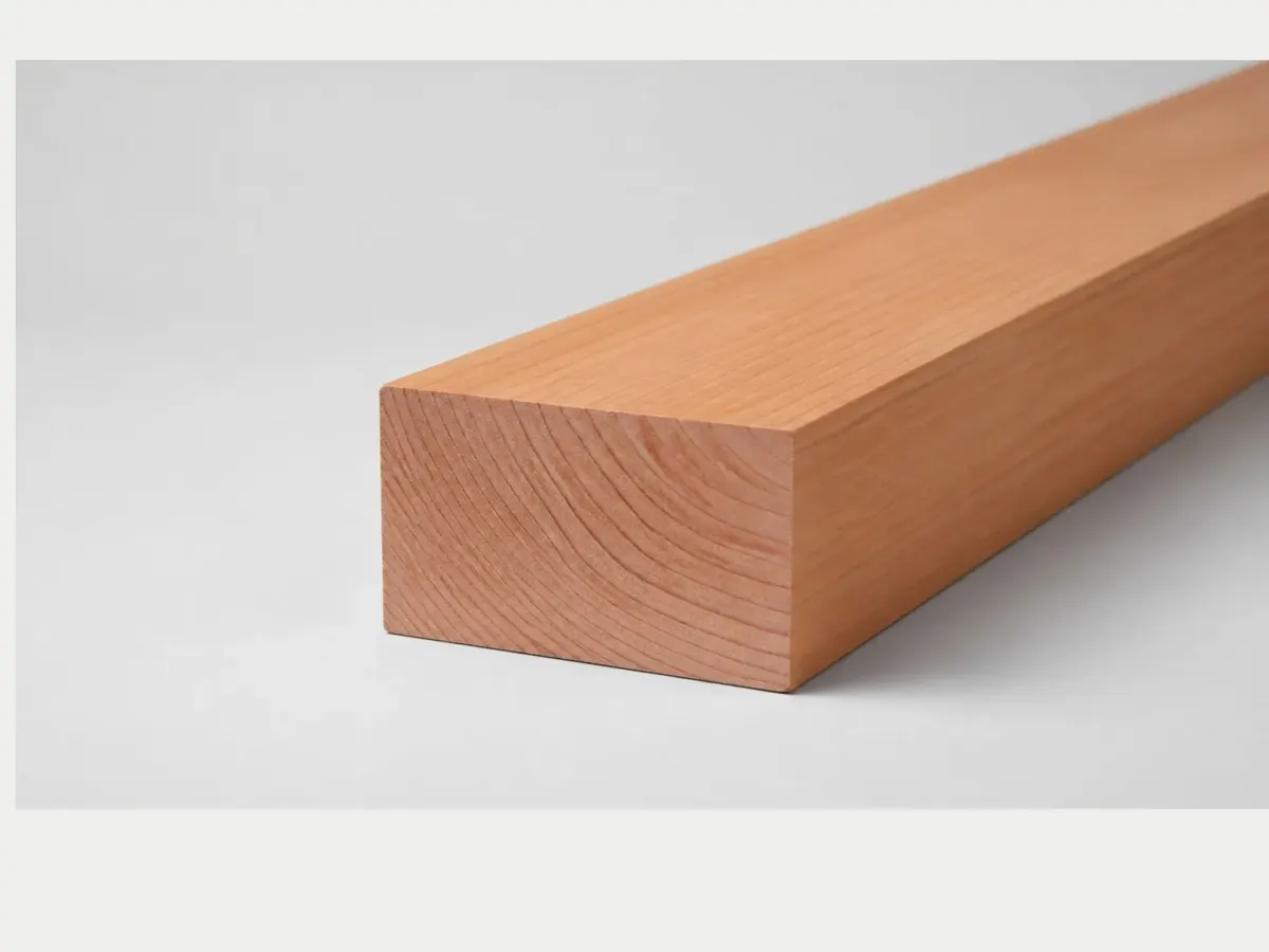 Geschaafde douglas balk 65 x 240 mm liggend, met gladde zijden en kopse kant in beeld