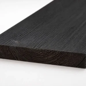 Zwart afgewerkte douglas plank fijnbezaagd 22 x 200 mm met matte zwarte coating