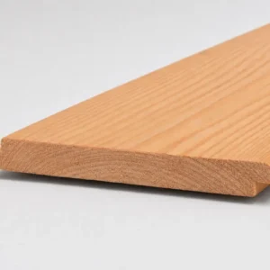 Geschaafde douglas shiplap plank 18 x 180 mm met sponning langs de rand