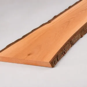 Eiken schaaldeel 22 x 150 tot 200 mm rustiek met natuurlijke schorsrand